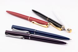 Шариковая ручка Diplomat Traveller черная (D40706040) 2