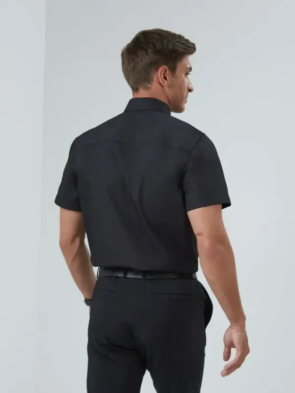 Рубашка приталенная SLIM FIT с коротким рукавом, черная