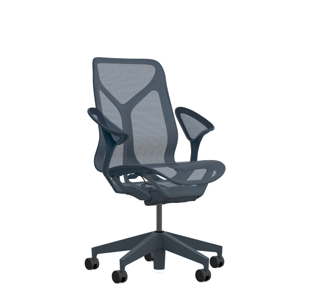 Кресло Herman Miller Cosm, средняя спинка, цвет Nightfall, подлокотники «лепестки» (Leaf)