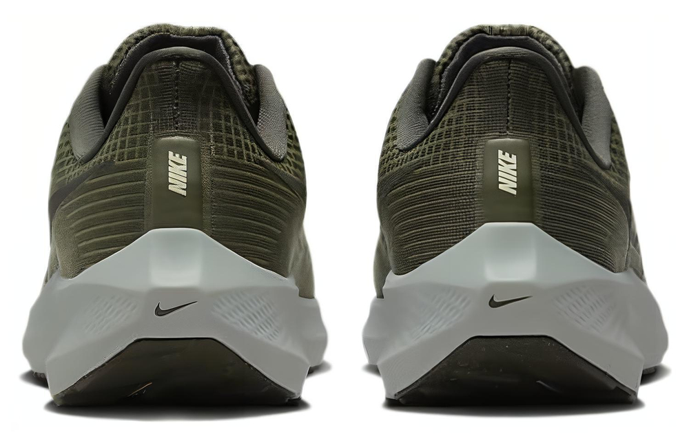 Кроссовки Nike