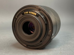 Canon 600D kit 18-55mm 3.5-5.6 IS ll 13.000 кадров