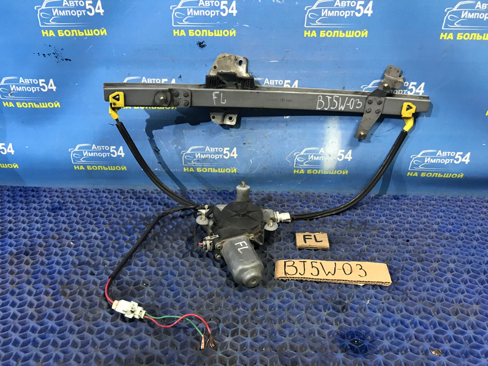 Стеклоподъемник передний левый MAZDA FAMILIA 2001