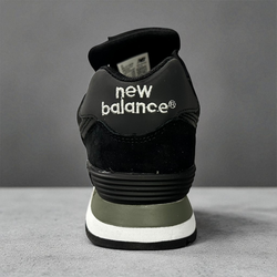 New Balance 574 • Black