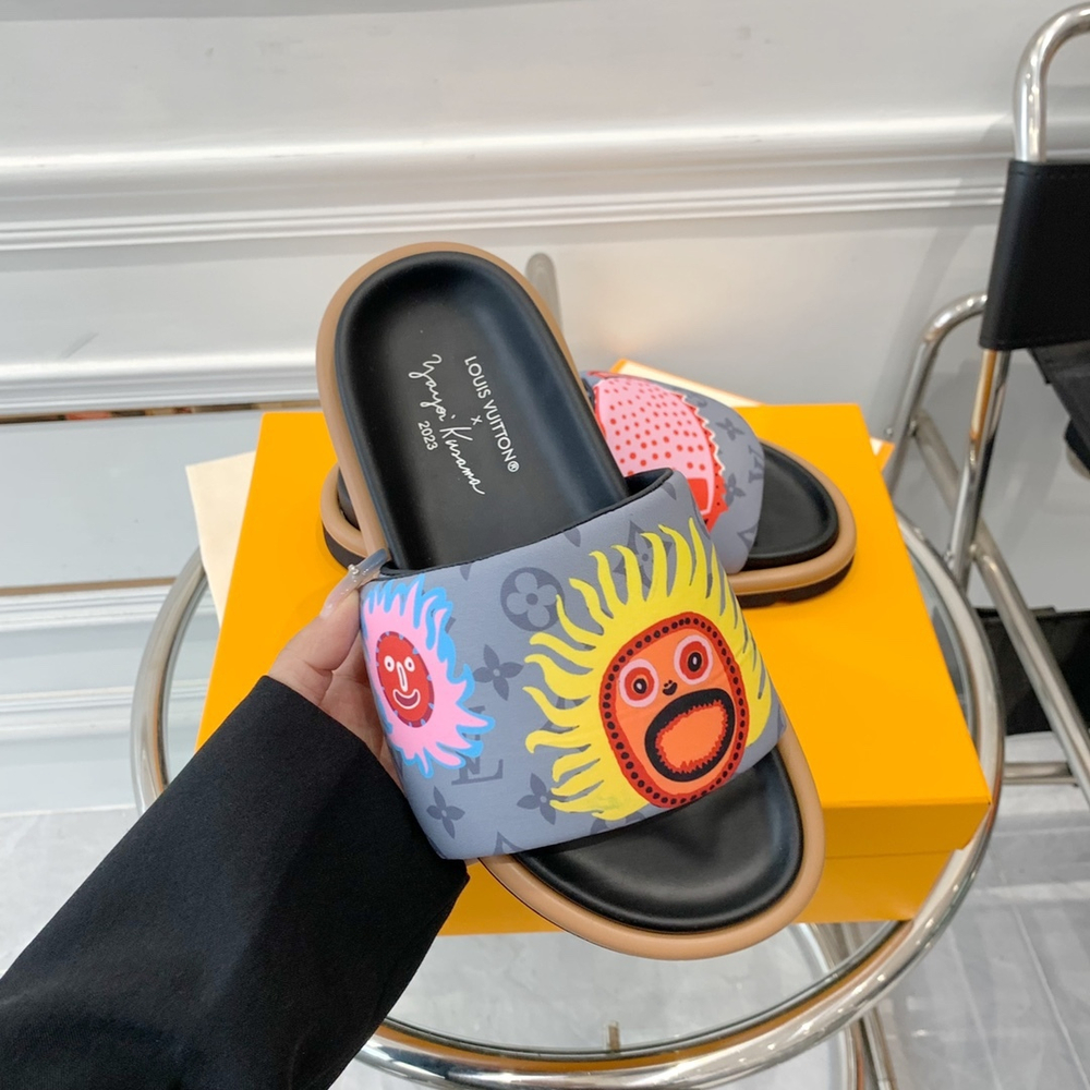 Louis Vuitton Pool Pillow Flat Comfort Mule
