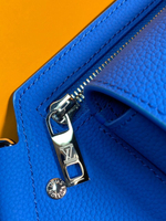 Сумка слинг Louis Vuitton