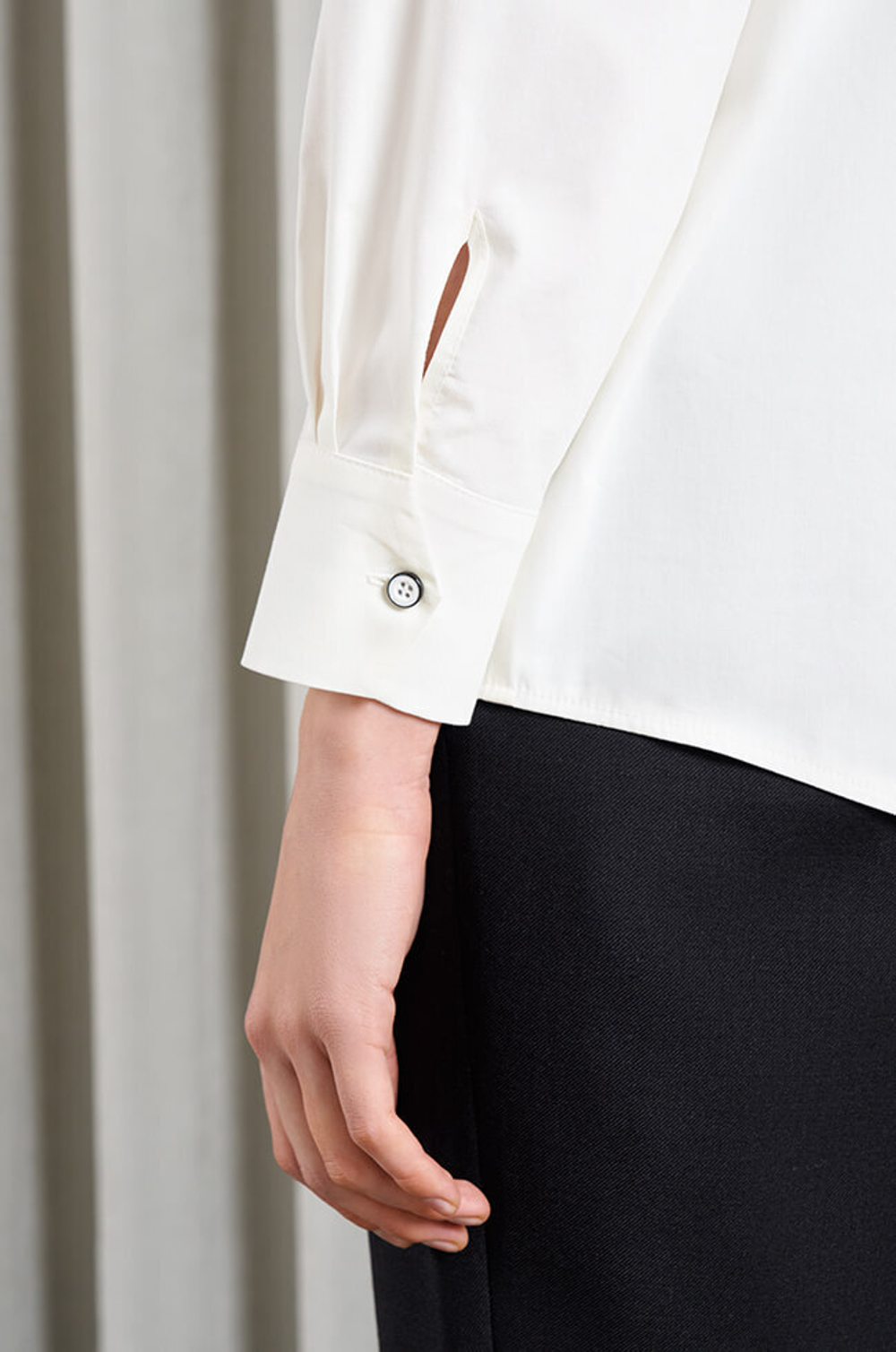 22902 Блузка женская (молочный)