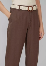 Чинос из льняной ткани с плетеным поясом