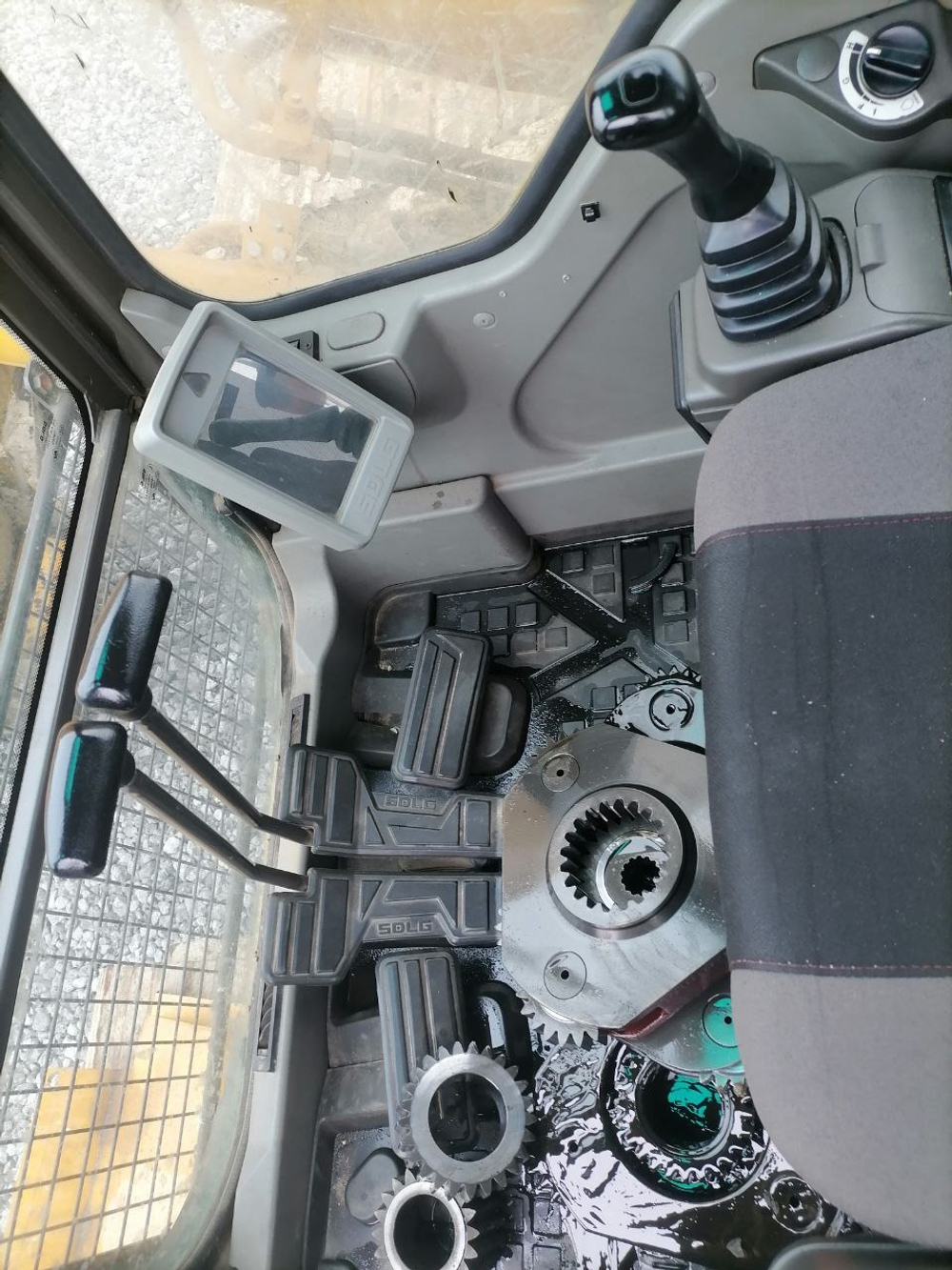 LGCE E6300 Экскаватор E6300F (Дизельный, 7,8 л, 253 л.с., АТ)
