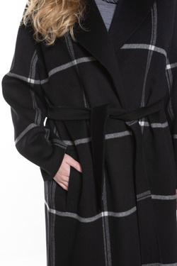 ШЕРСТЯНОЕ ЖАККАРДОВОЕ ПАЛЬТО