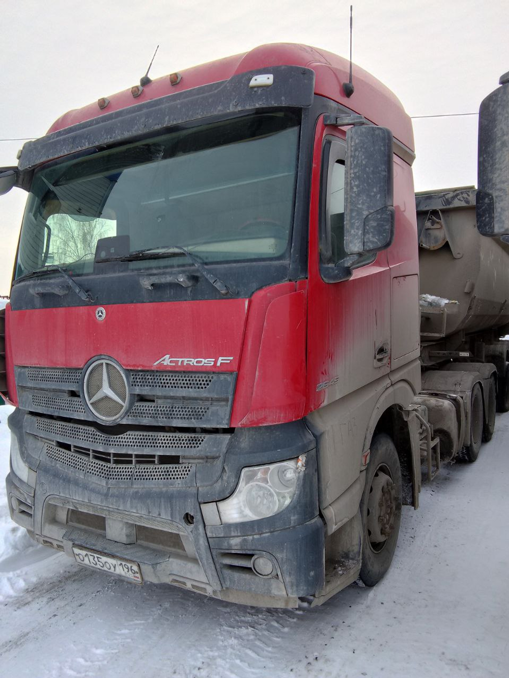 Mercedes-Benz Actros 6x4 Седельный тягач 2645 LS (Дизельный, 12,8 л, 449 л.с., МТ)