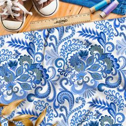 Ткань габардин крупная плотная гжель на белом фоне