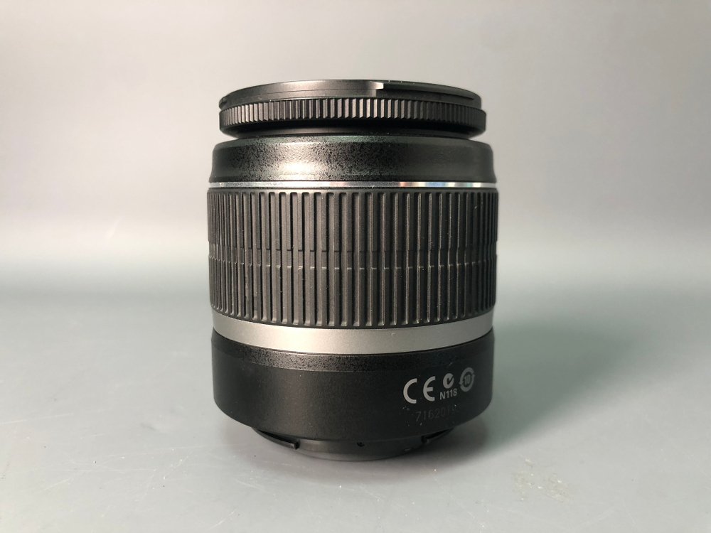 Canon 500D kit 18-55 mm 3.5-5.6 IS, 4920 кадров пробега.