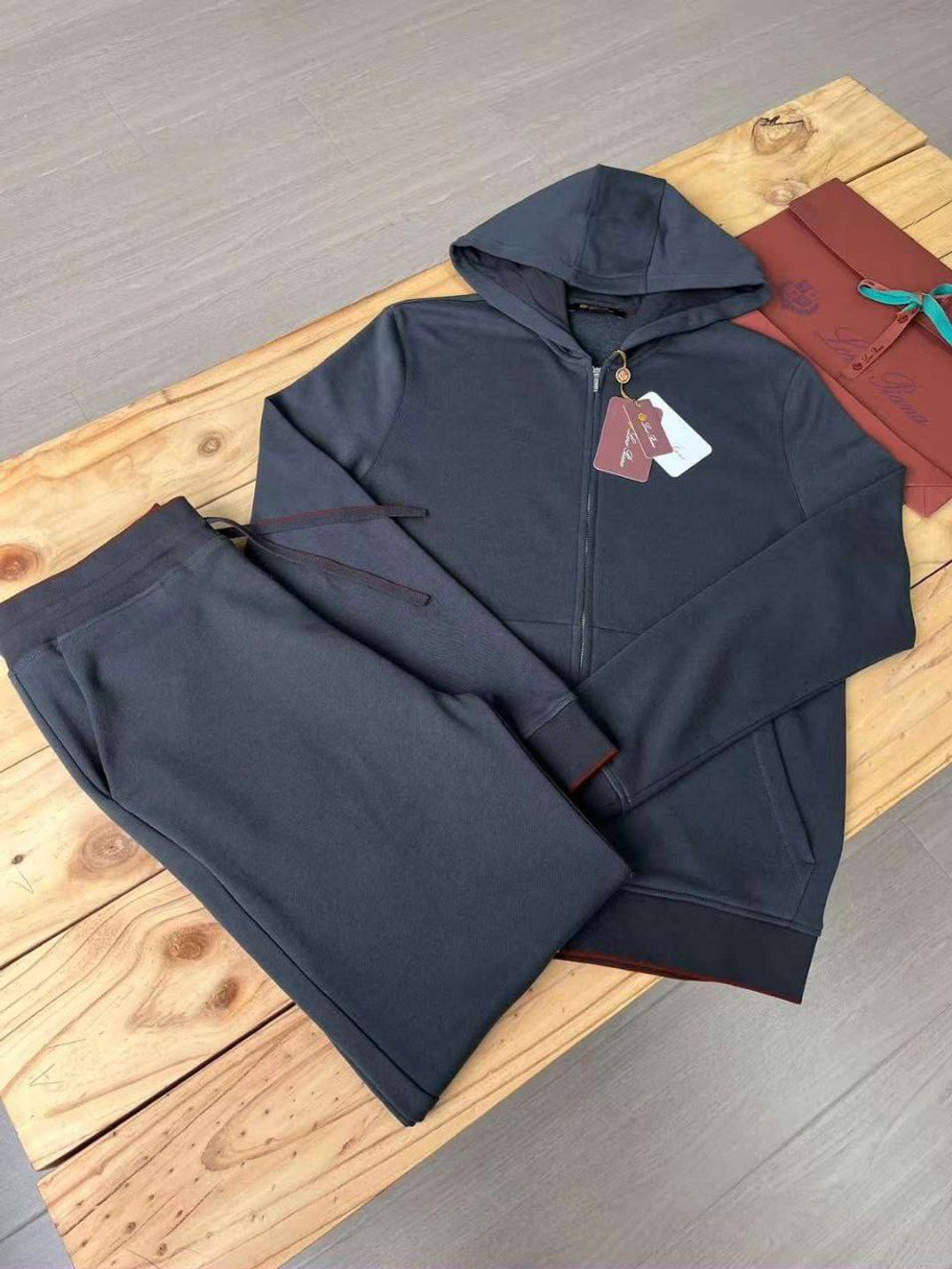 Костюм Loro Piana