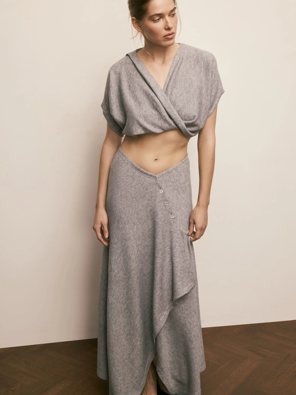 Топ «Essential Crop» серый