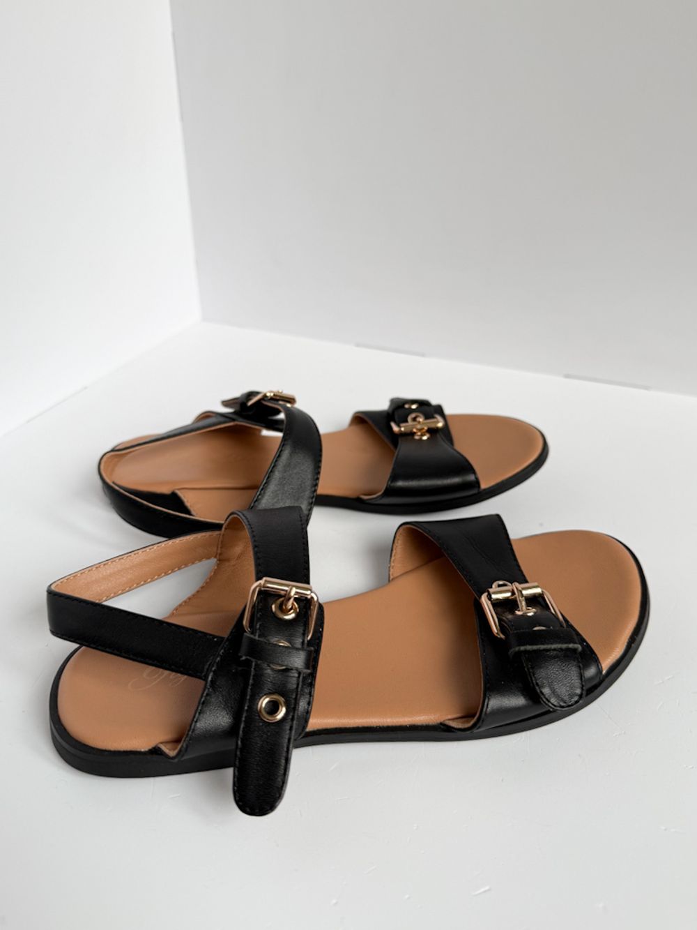 Кожаные сандалии Age of Innocence, 32