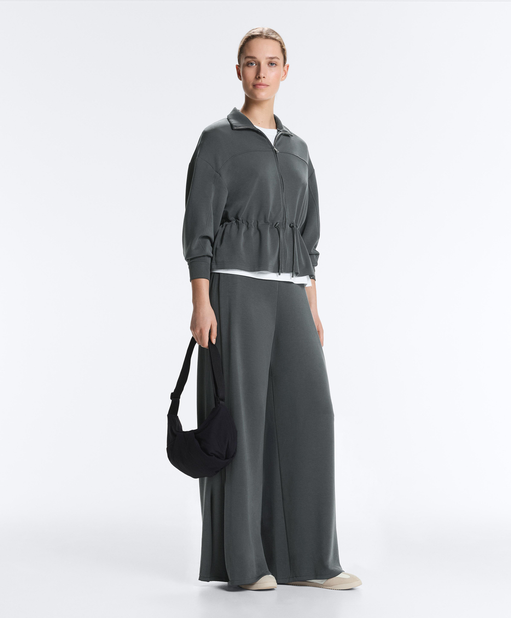 Oysho Мягкая куртка с регулируемой талией и высоким воротником, асфальтовый