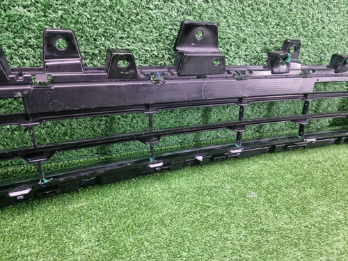 Решетка переднего бампера Haval Jolion (2021-2024)