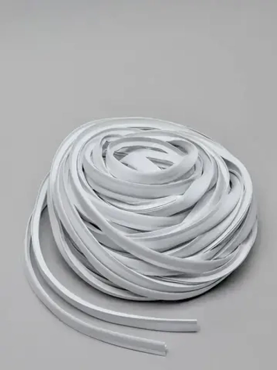 Вставка заглушка для натяжного потолка, 20 м, белая / плинтус ленточный для маскировки стыков в ванной, кухне и комнате