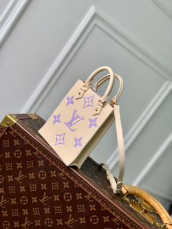 Louis Vuitton Petit Sac Plat