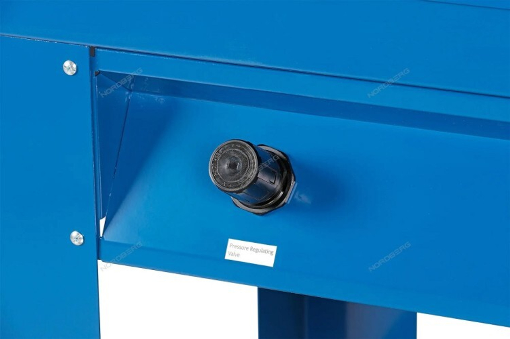 Пескоструйная камера NORDBERG NS10P с напорной системой подачи абразива и циклонной фильтрацией NS10P