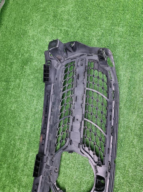 Решетка радиатора Mercedes GLB X247 (2019-2023)