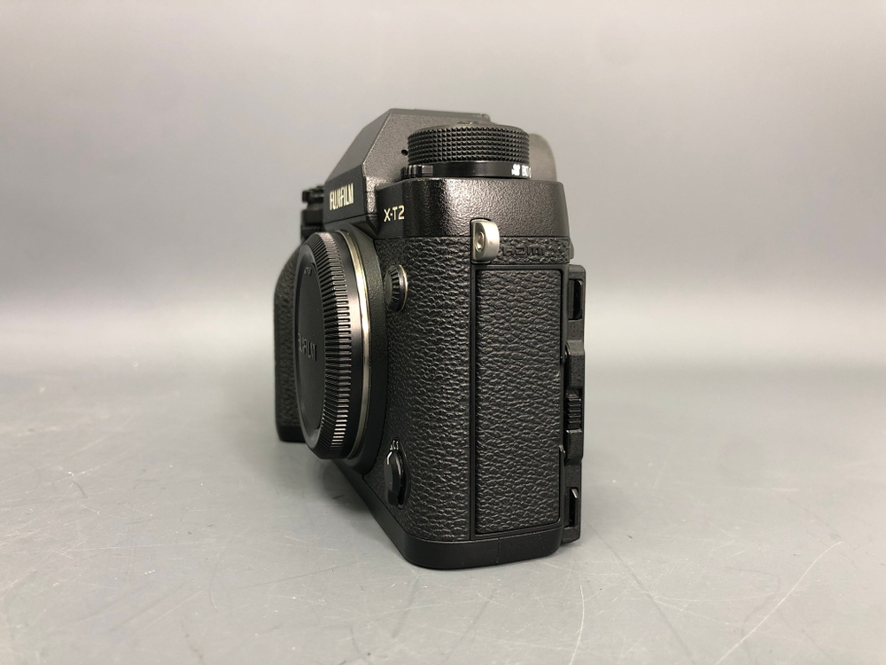 Fujifilm X-T2 (2 кадра)