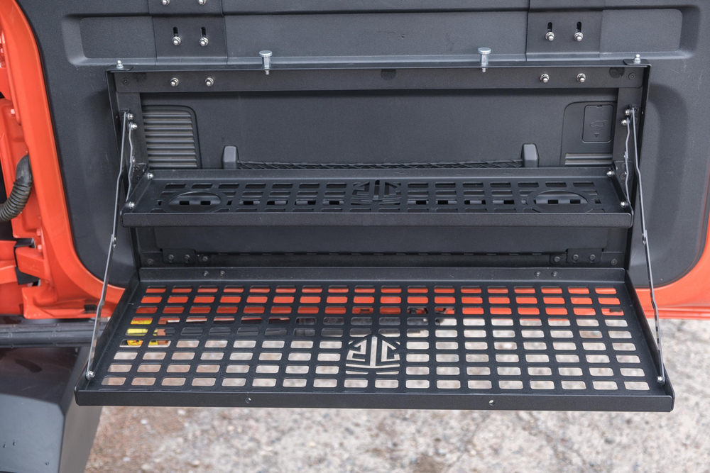 TANK 300 Стол на пятую дверь с дополнительной полкой STC