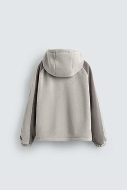 ZARA КУРТКА ИЗ ИСКУССТВЕННОЙ ОВЧИНЫ В СТИЛЕ КОЛОР-БЛОК, ЖЕЛТОВАТО-БЕЛЫЙ