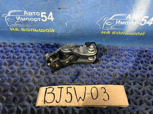 Карданчик рулевой MAZDA FAMILIA 2001