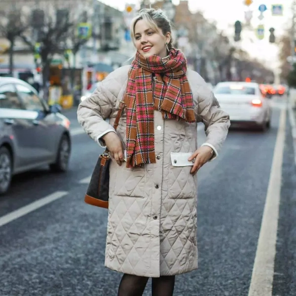 Стильное , стёганное пальто Fly. Качественная прошивка .Пр-во Италия . Размеры s,m,l