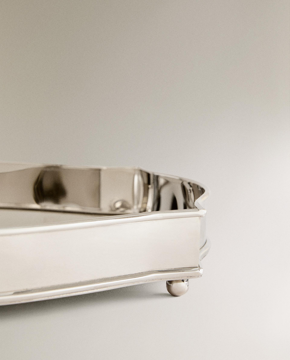 Zara Home Поднос из нержавеющей стали, цвет серебристый, 22 см
