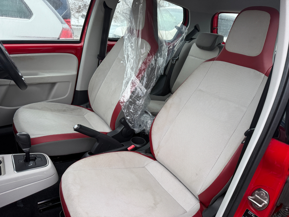 Volkswagen up!, 2013