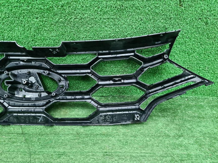 Решетка радиатора Lada Vesta (2022-н.в.) Cross