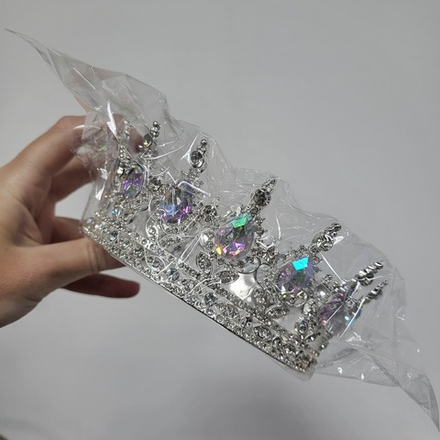 Корона Серебро Голограмма камни, диаметр низа 12,5 см