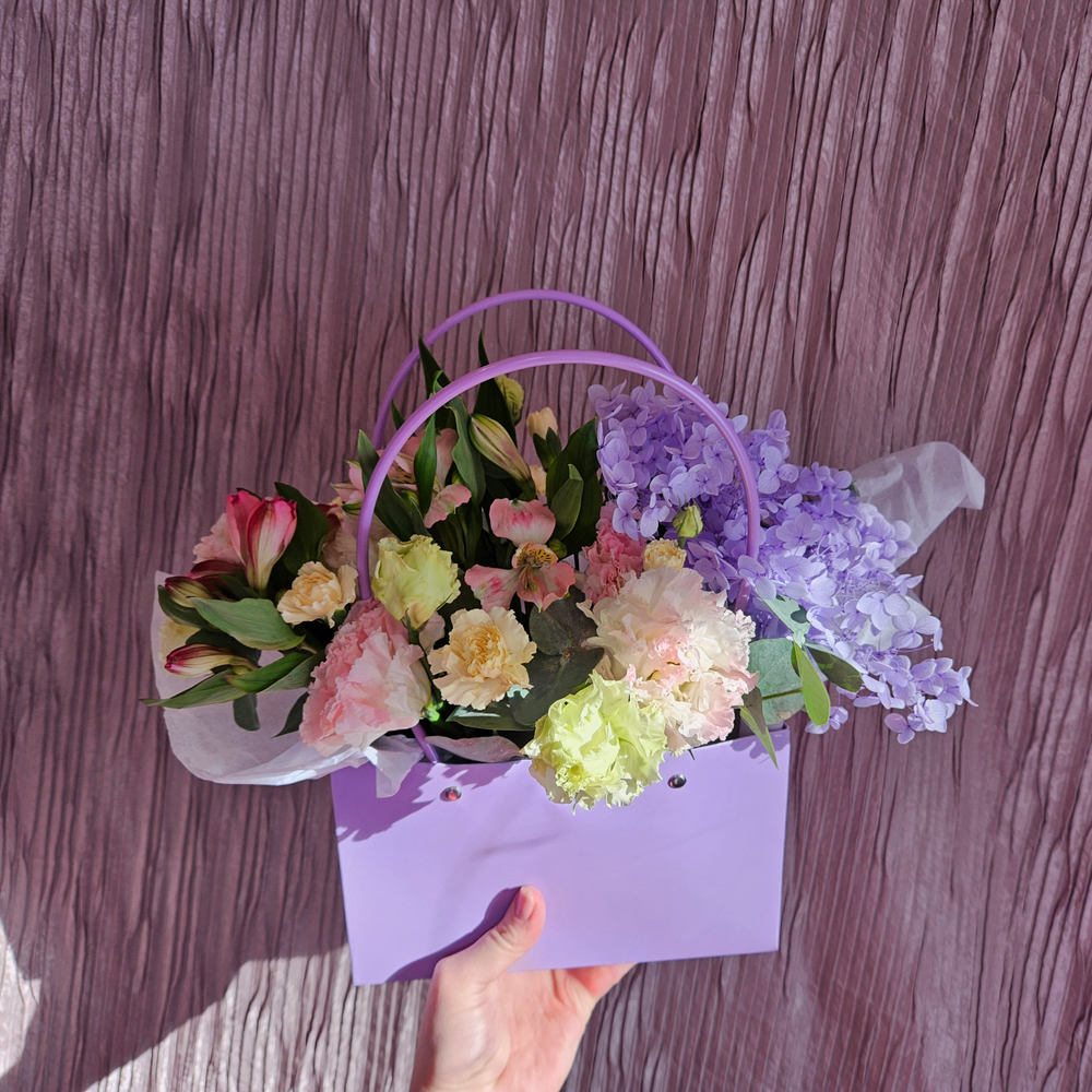 Композиция со стабилизированной гортензией "Счастье быть с тобой"