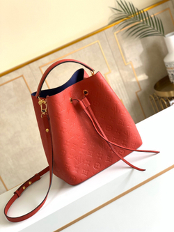 Louis Vuitton NeoNoe MM