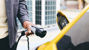 Стоимость зарядки электромобиля в Москве и по всей России