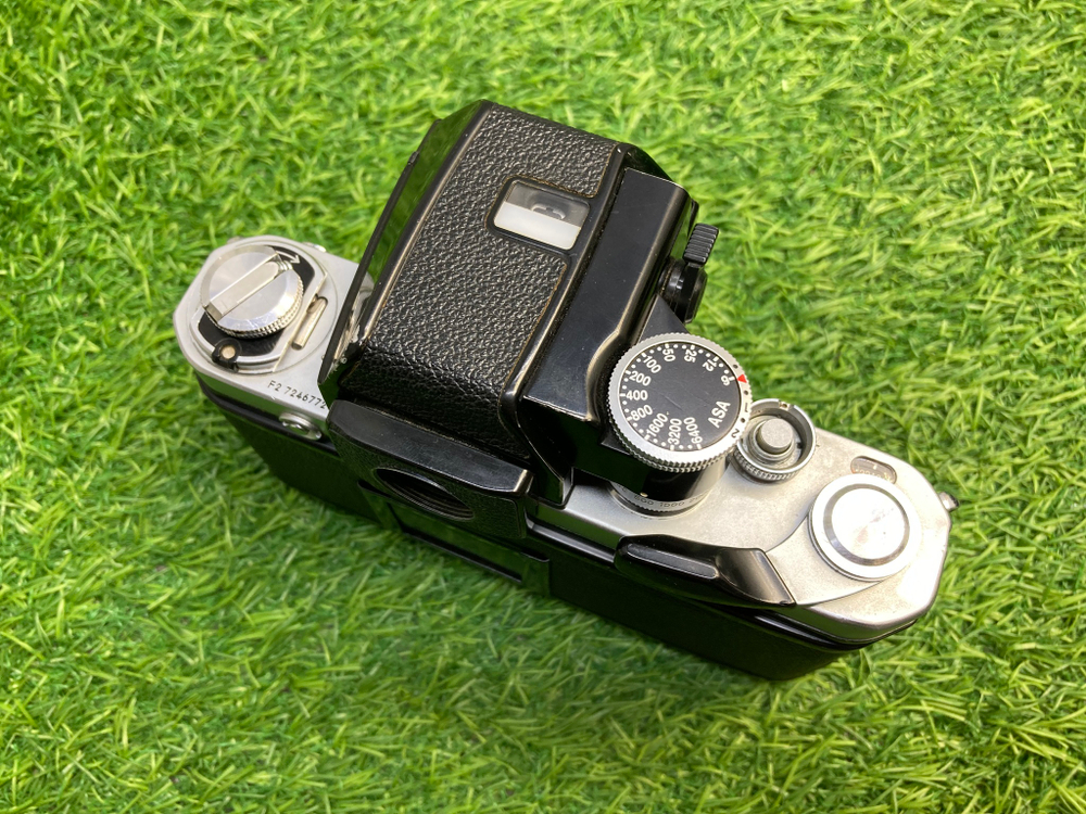 Nikon F2