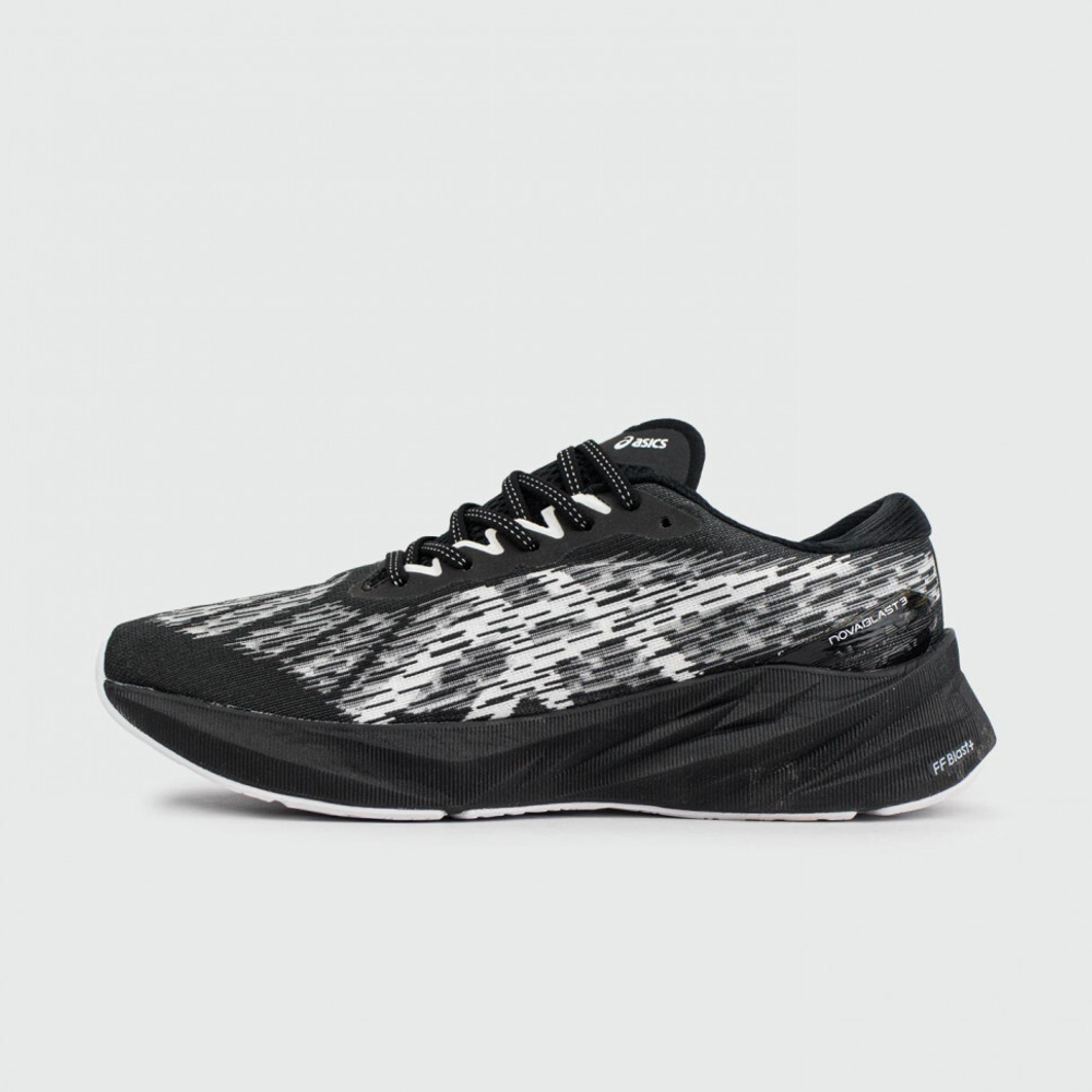 кроссовки Asics Novoblast 3 TR Black Wh.
