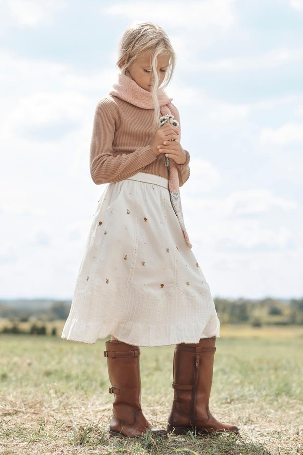 ZARA ЮБКА С ЦВЕТОЧНОЙ ВЫШИВКОЙ, ЭКРЮ