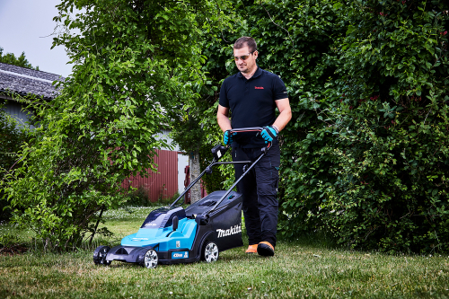 Аккумуляторная газонокосилка Makita DLM432Z