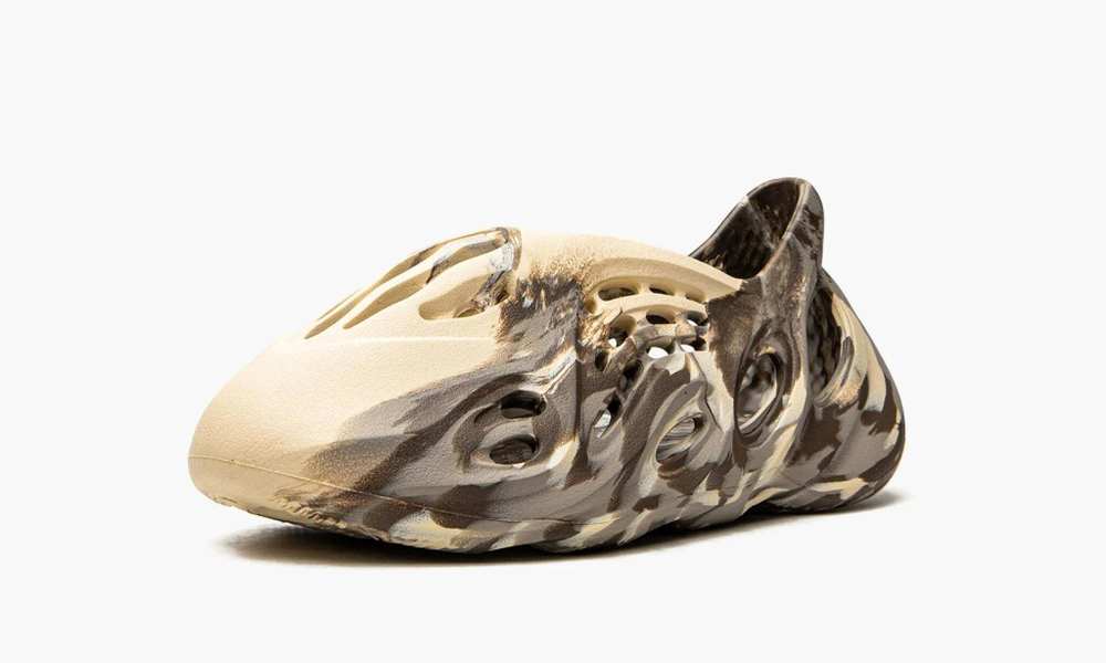 Yeezy Foam RNNR MX "Cream Clay"