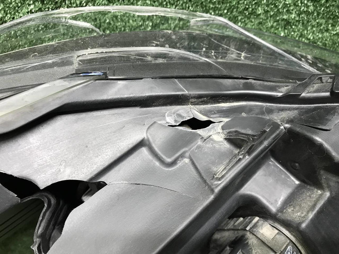 Битая Фара левая Infiniti QX80 (2017-2024) LED