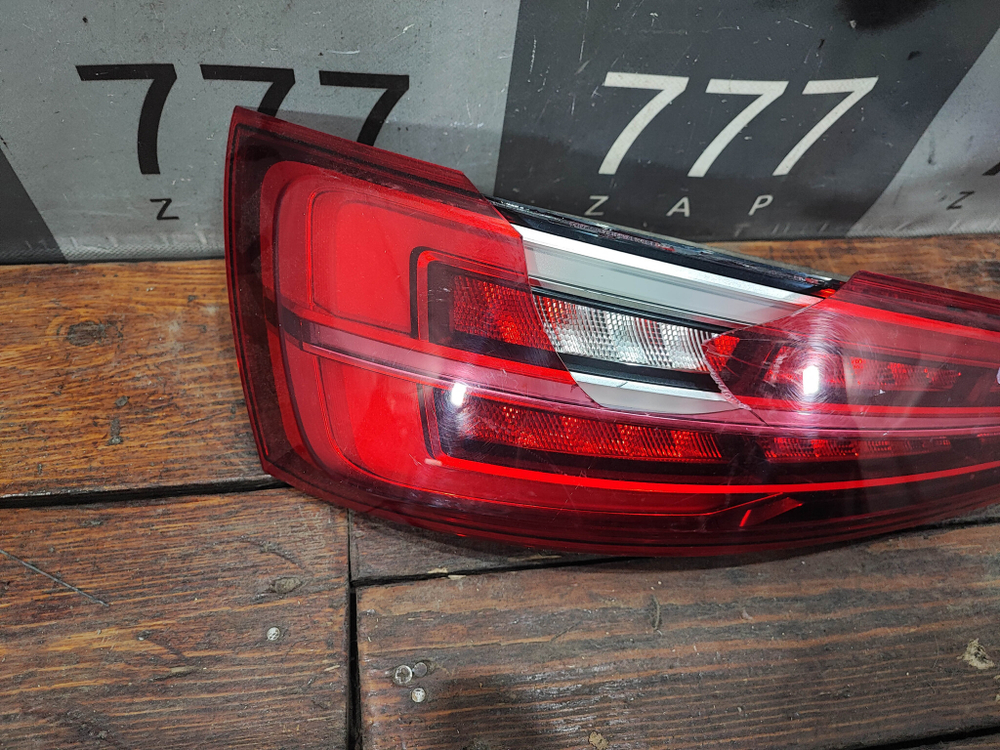 Фонарь задний левый Audi Q3 (8U) 14-18 Б/У Оригинал 8U0945093N
