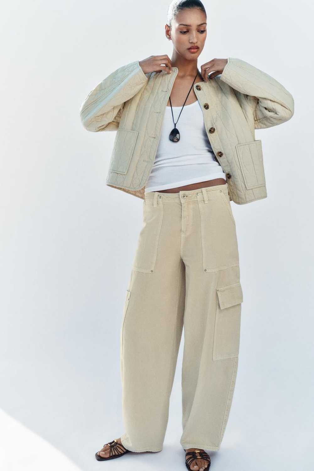 ZARA СТЁГАНАЯ КУРТКА ИЗ ЛЬНА, КАМЕННО-СЕРЫЙ