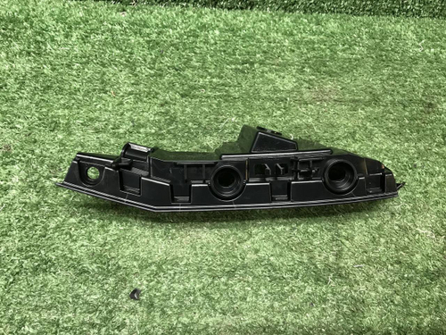 Кронштейн переднего бампера правый VW Polo 6 20-22