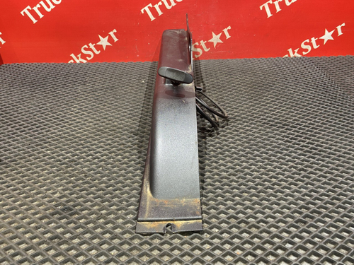 Накладка ручки бардачка левая 2018г