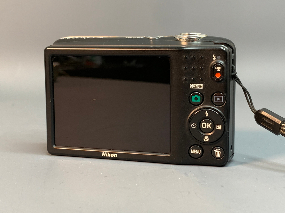 Nikon Coolpix L25