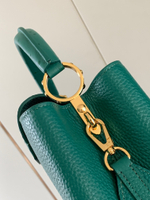 Louis Vuitton Capucines BB