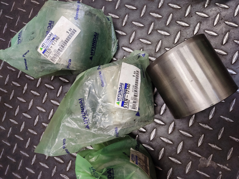 Втулка 61EN-17140